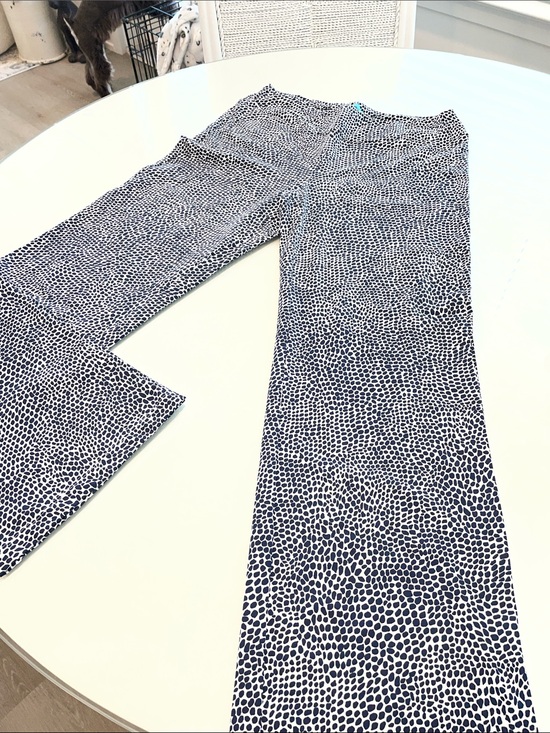 J Mclaughlin Pants - Women’s Navy and White Straight-Leg Printed Pants
